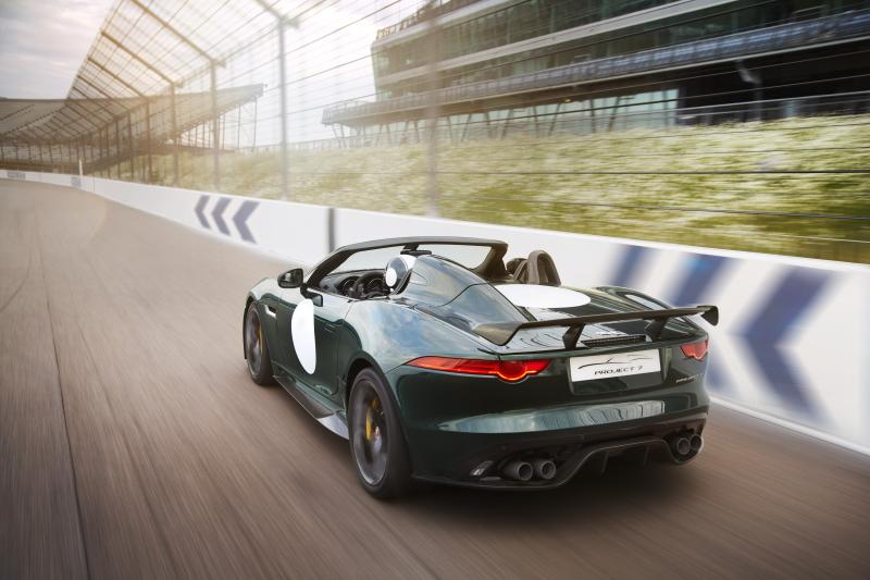 Насладитесь скоростью и стилем: полный обзор легендарного спорткара Jaguar