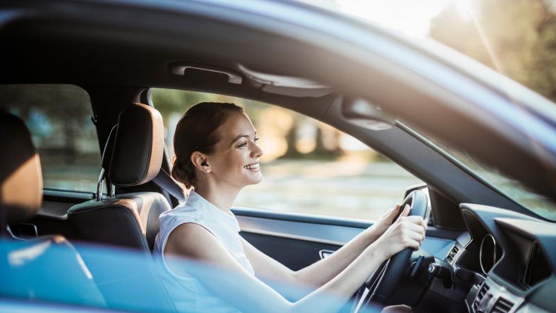 Насладиться вождением Cadillac DTS black: как добиться максимума от автомобиля. Исследуем возможности