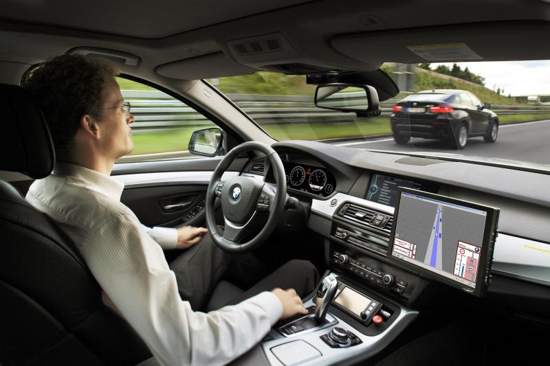 Насладиться вождением Cadillac DTS black: как добиться максимума от автомобиля. Исследуем возможности