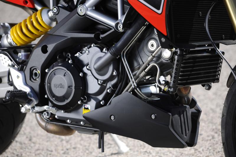 Наслаждаетесь скоростью на Aprilia Dorsoduro 1200. Вот что нужно знать