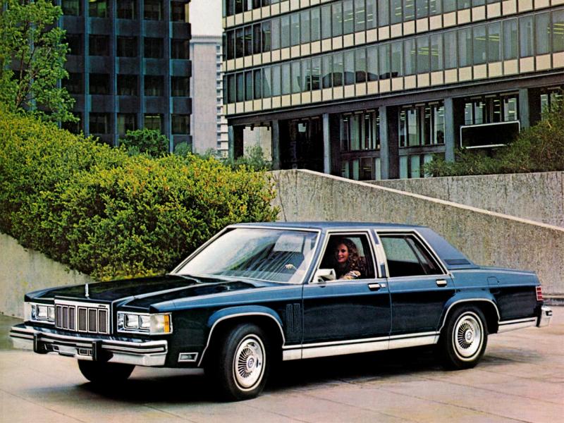 Наслаждайтесь управлением легендарным автомобилем Mercury Grand Marquis: погрузитесь в роскошь и комфорт