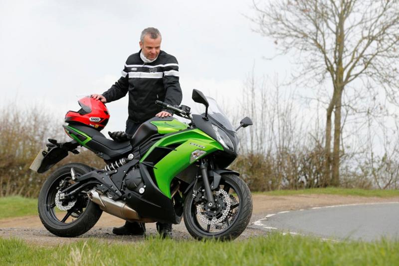 Насыщенный каждой деталью обзор Kawasaki ER-6f: обязательно к прочтению для фанатов мото