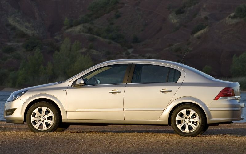 Opel Astra Family