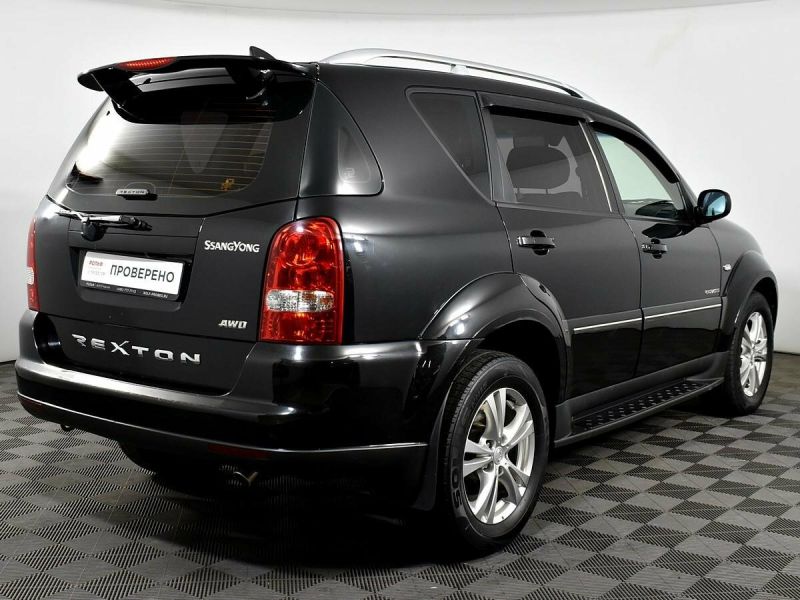 Обзор SsangYong Rexton: характеристики кроссовера, особенности ...