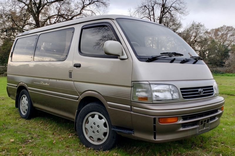 Toyota Hiace