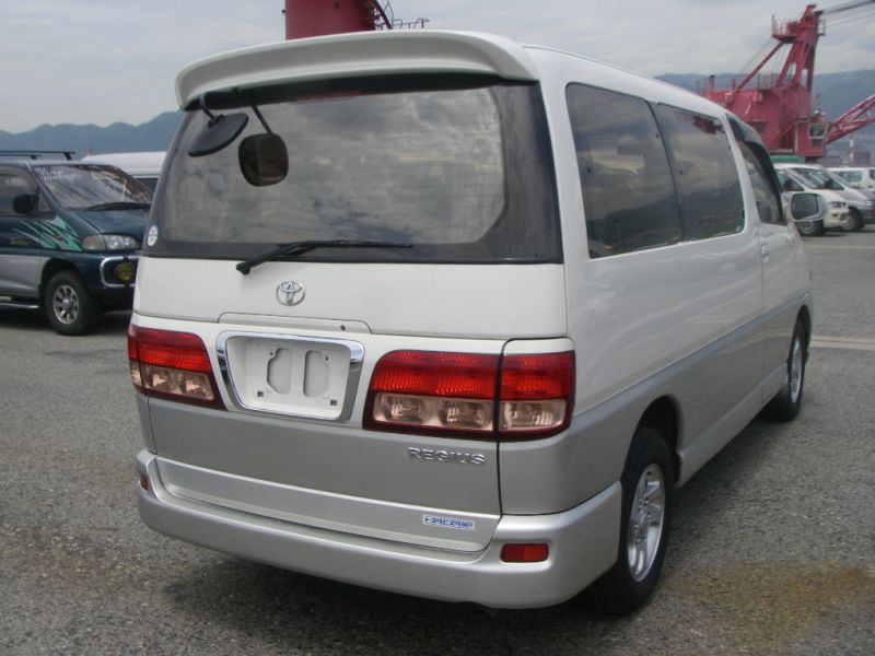 Toyota Regius