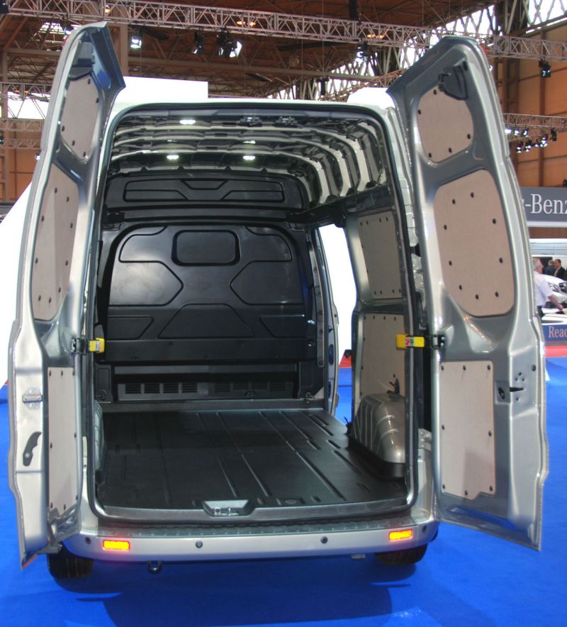Всё о Ford Transit Van: какая интересная техника внутри