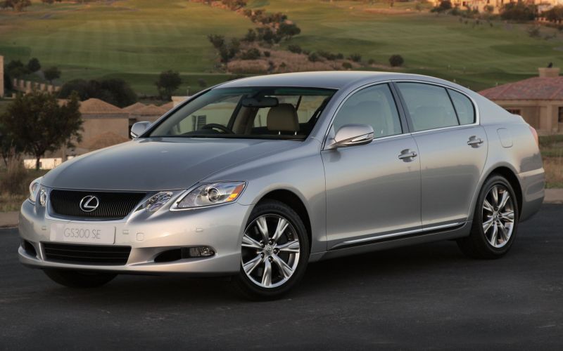 Выбираете Lexus GS300 2023: что выбрать и почему