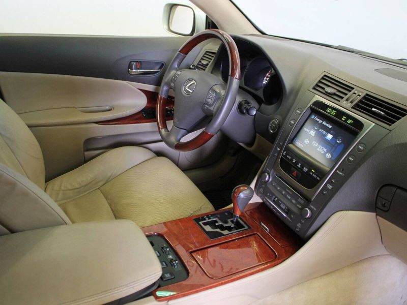Выбираете Lexus GS300 2023: что выбрать и почему