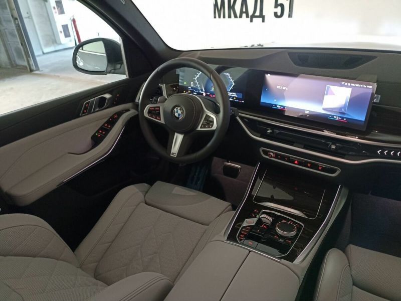 Выгода или безопасность: какой автомобиль BMW выбрать в Москве в 2023 году