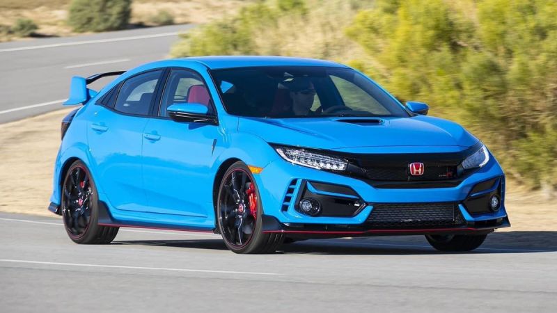 Зачем выбрать Honda Civic хэтчбек 2023. Все что нужно знать