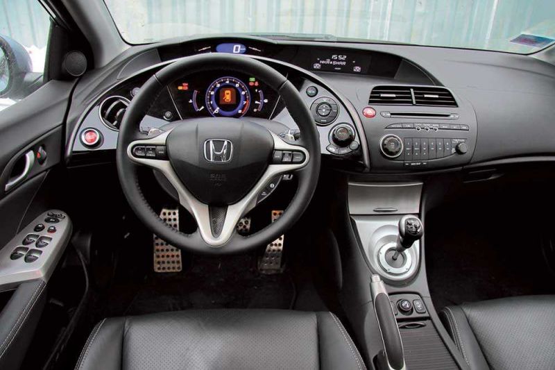 Зачем выбрать Honda Civic хэтчбек 2023. Все что нужно знать