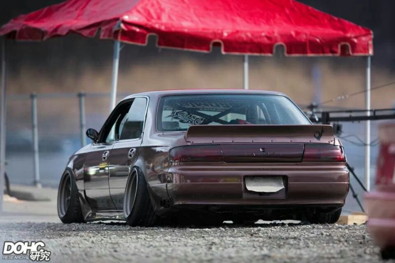 Загадочный Nissan Laurel C34 1986 года: что на самом деле скрывает этот культовый автомобиль